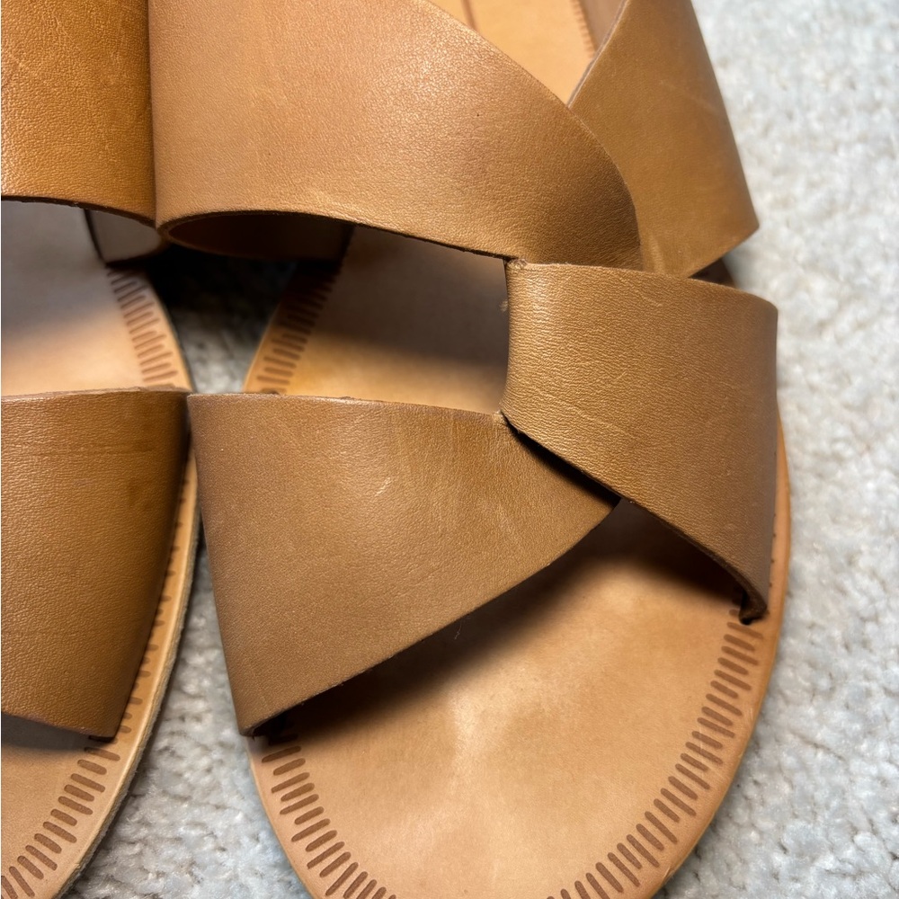 Dolce Vita Women's Tan Leather Sandals - Picture 2 of 7